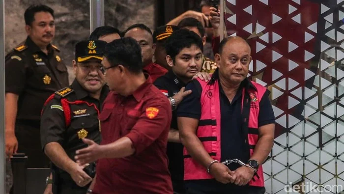 Kejagung Geledah Kantor Mantan Kepala BGN Dadan Hindayana, Sita Dokumen dan HP
