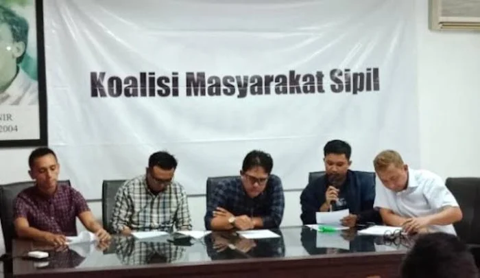 Koalisi Masyarakat Sipil Soroti Keterlibatan TNI dan Apel Siaga Komcad dalam Pengawalan Aksi Demo Mahasiswa