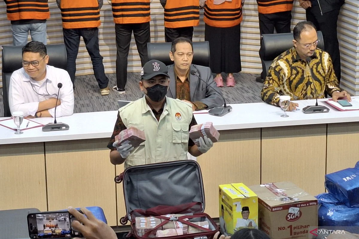 KPK Sita Rp 2 Miliar dalam Operasi Tangkap Tangan Bupati Muara Enim Edison