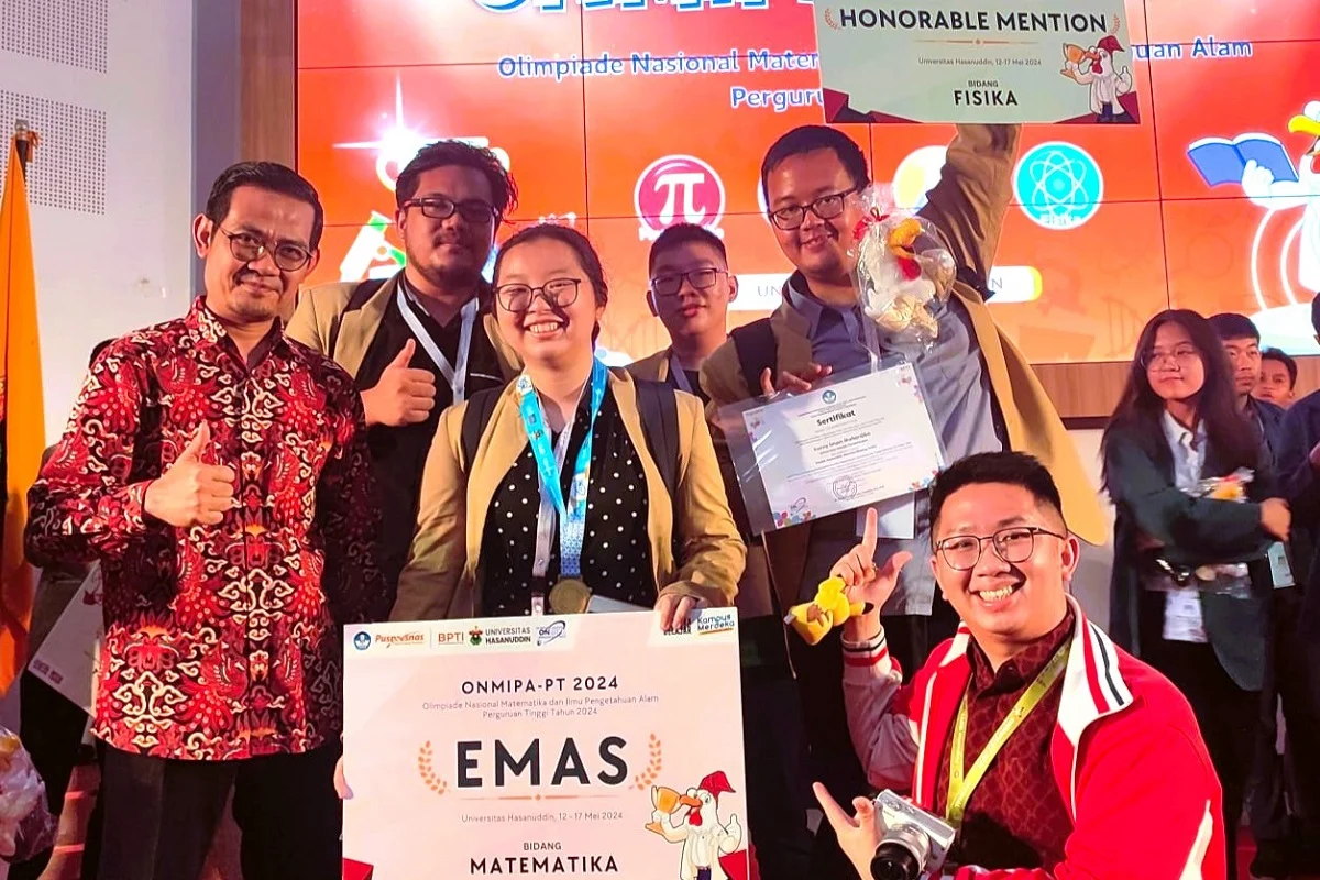 Mahasiswa Kedokteran Unair Al Davi Raih Medali Emas ONMIPA-PT 2026 Bidang Biologi