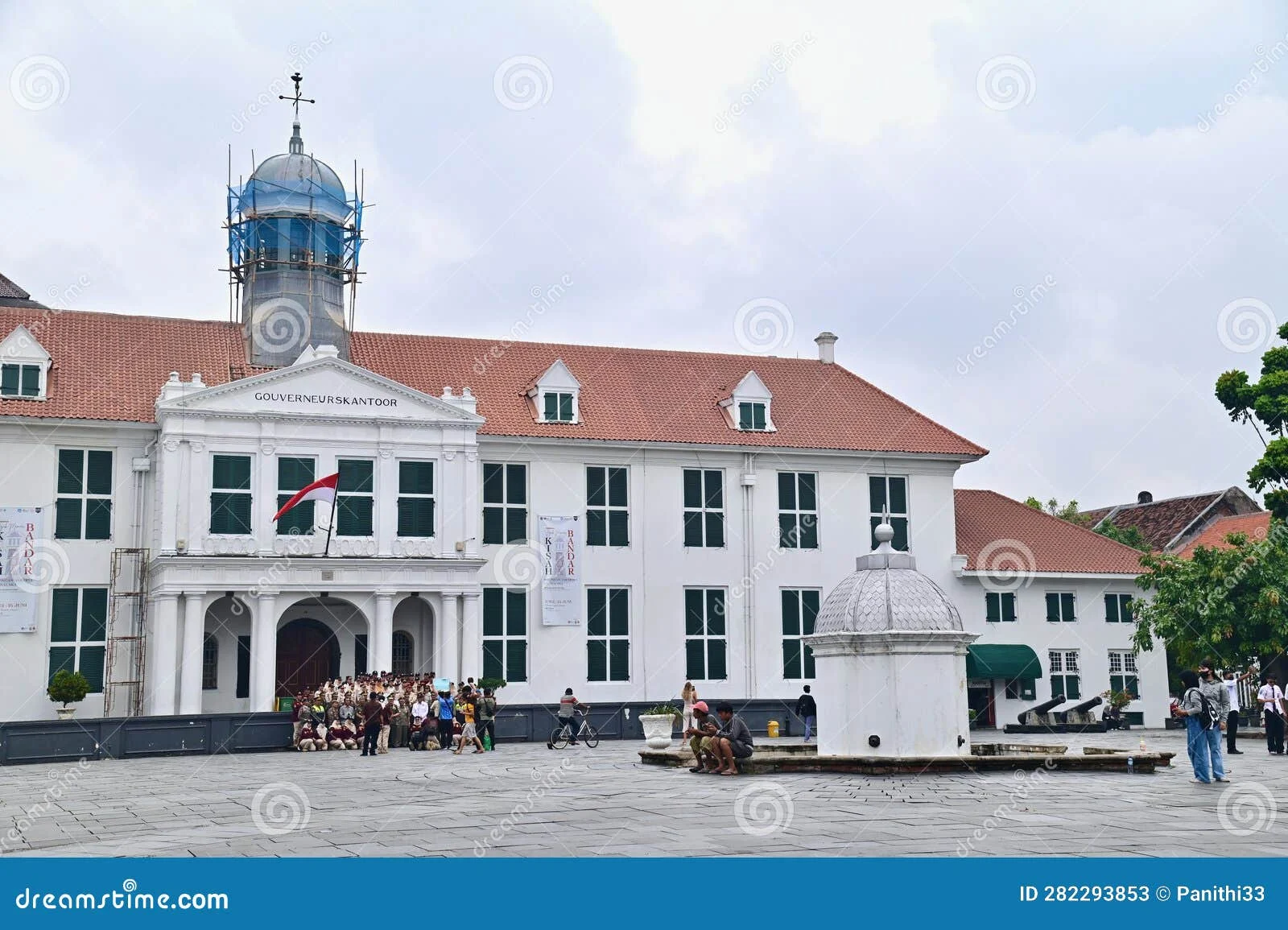 Menjelajah Batavia Lama: Jejak Bung Karno hingga Charlie Chaplin di Kota Tua Jakarta