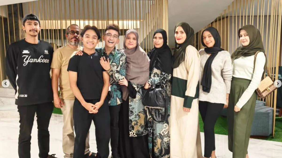 Momen Haru, Sarwendah Antar Anak Temui Ruben Onsu Jelang Berangkat Umrah