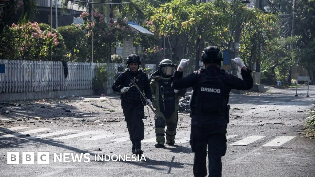 Ngeri Kondisi TKP Ledakan Bom Perang Dunia II di Biak, 6 Rumah Hancur, 5 Orang Meninggal Dunia