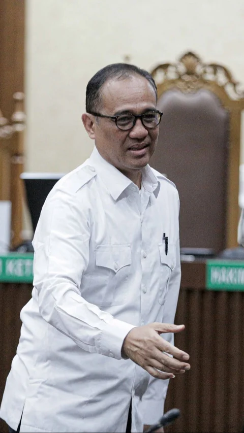 Noel Ebenezer: Kesatria Terima Vonis 4,5 Tahun Penjara, Peringatan untuk Pejabat yang Tidak Bertanggung Jawab