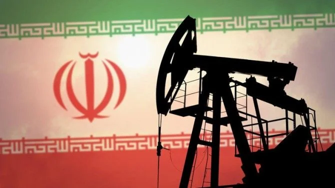 Pasokan Minyak Iran Kembali ke Pasar, Harga WTI dan Brent Kompak Turun