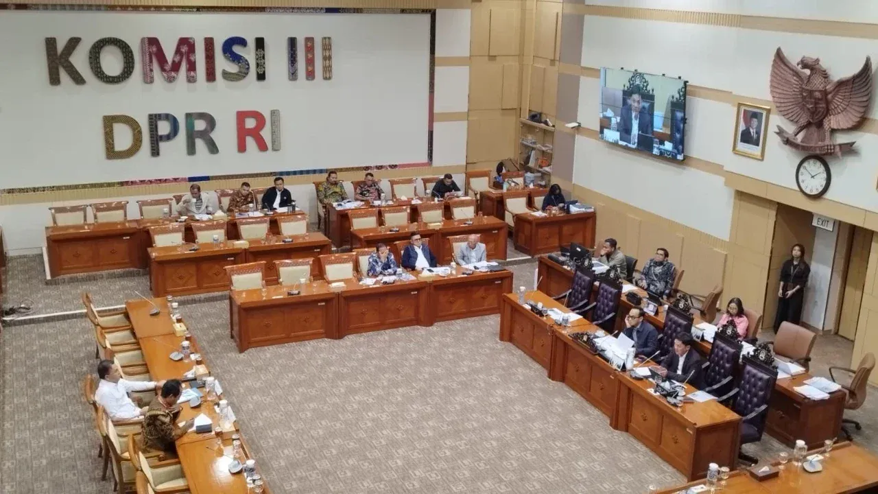 Pemerintah dan DPR Sepakat Bawa RUU Perubahan P2SK Lanjut ke Paripurna