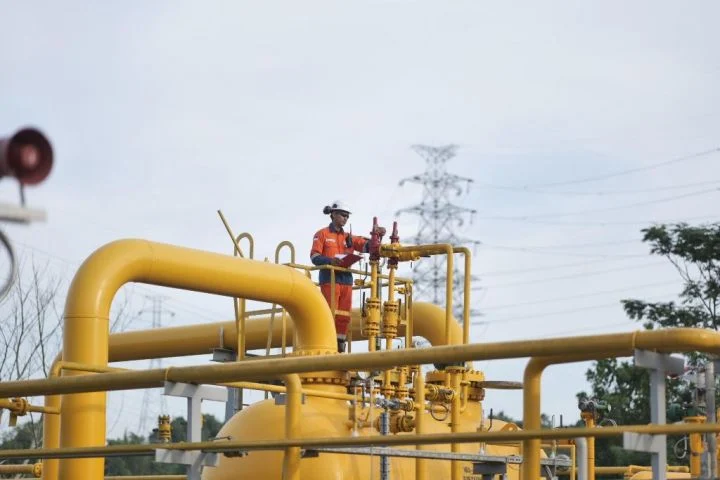 Pemerintah Turunkan Harga LNG Non-HGBT Jadi USD 13 per MMBTU