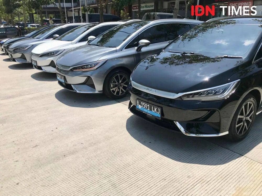 Perbandingan 5 Varian BYD M6 DM: Mana yang Pas untuk Kebutuhan Anda?