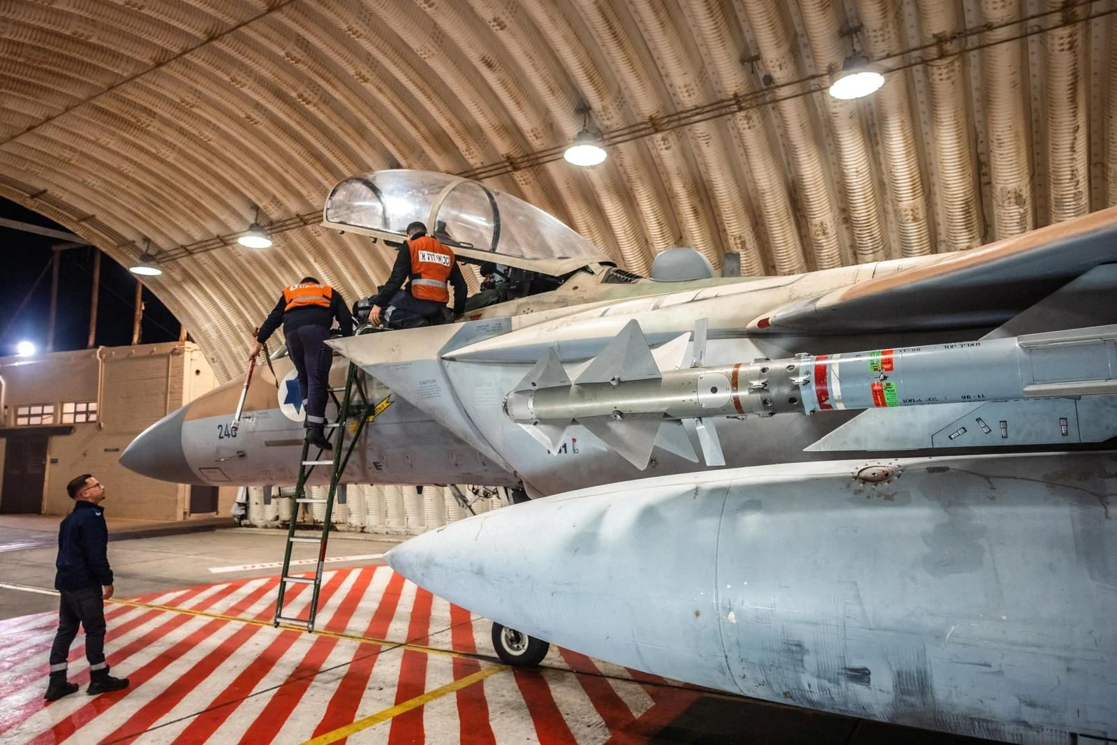 Pilot F-15 AS Ungkap Iran Memiliki Drone Mirip Pesawat Alien