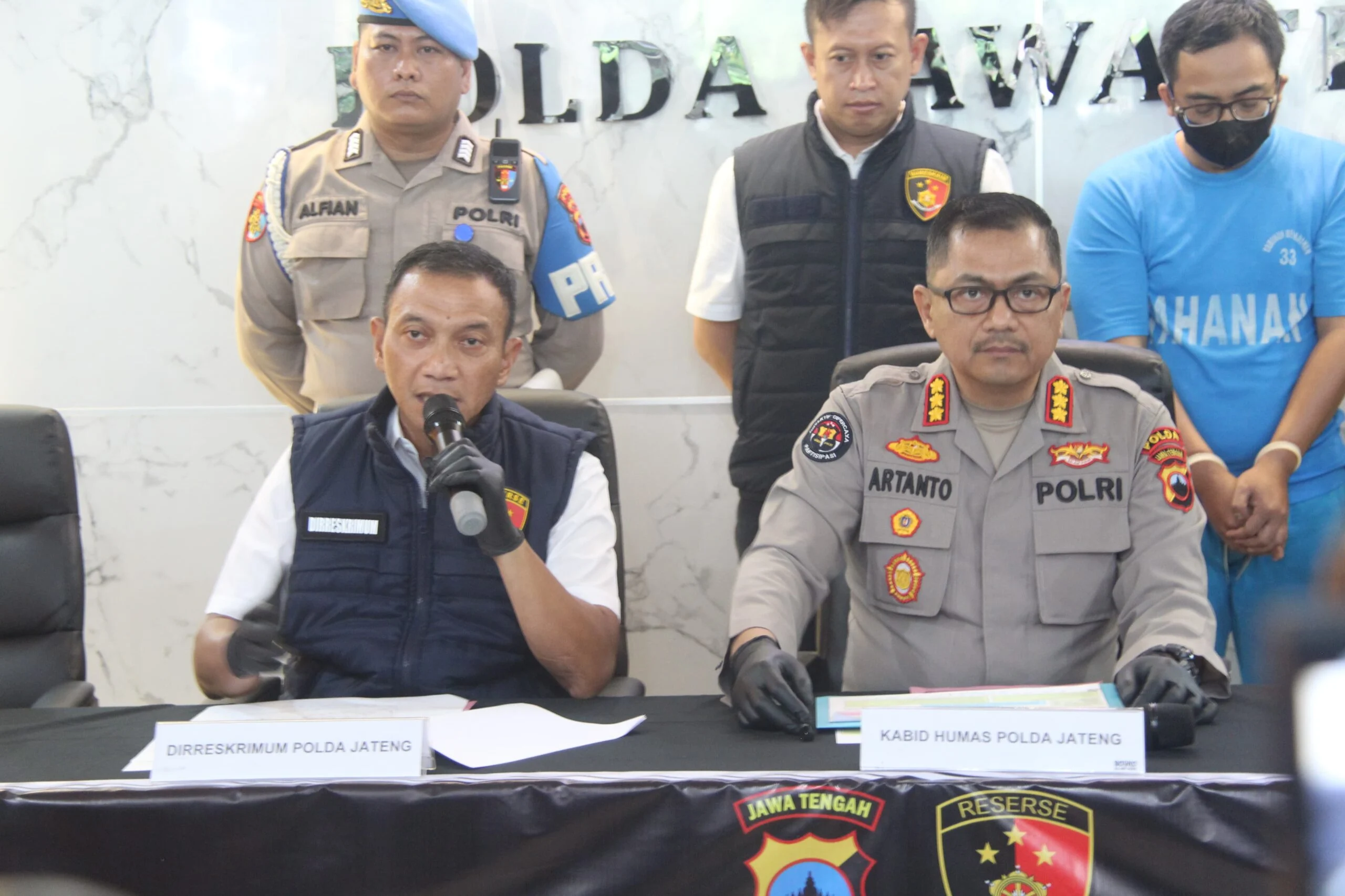 Polda Jatim Bongkar Sindikat Love Scamming Internasional dengan Total Kerugian Rp 1,1 M