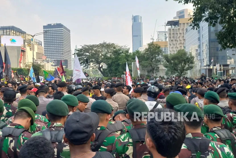 Polisi Jelaskan Alasan TNI Turun Tangani Aksi di Jalan MH Thamrin
