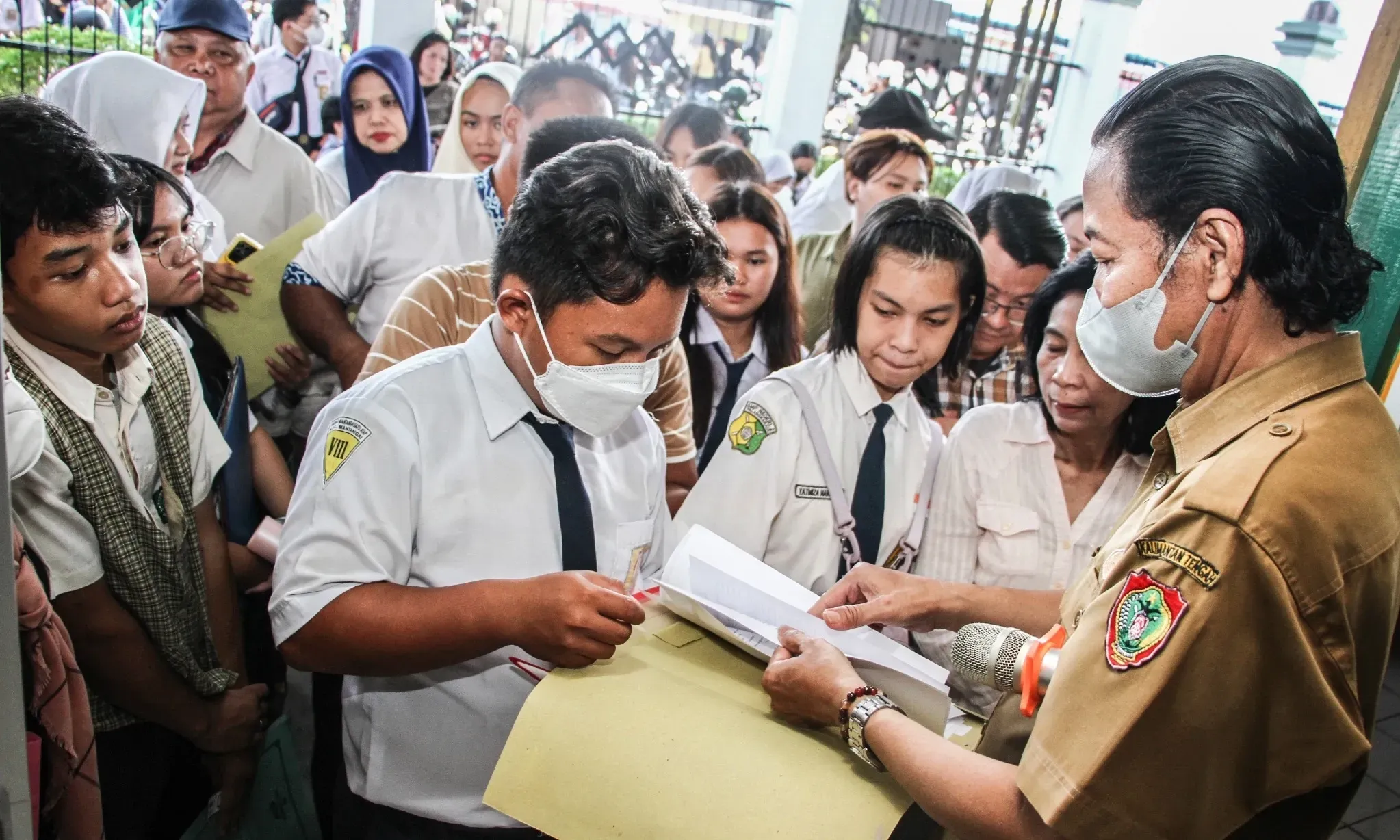 Posko SPMB Jakarta Barat Tetap Buka Layanan Aduan, Memudahkan Calon Siswa 2026