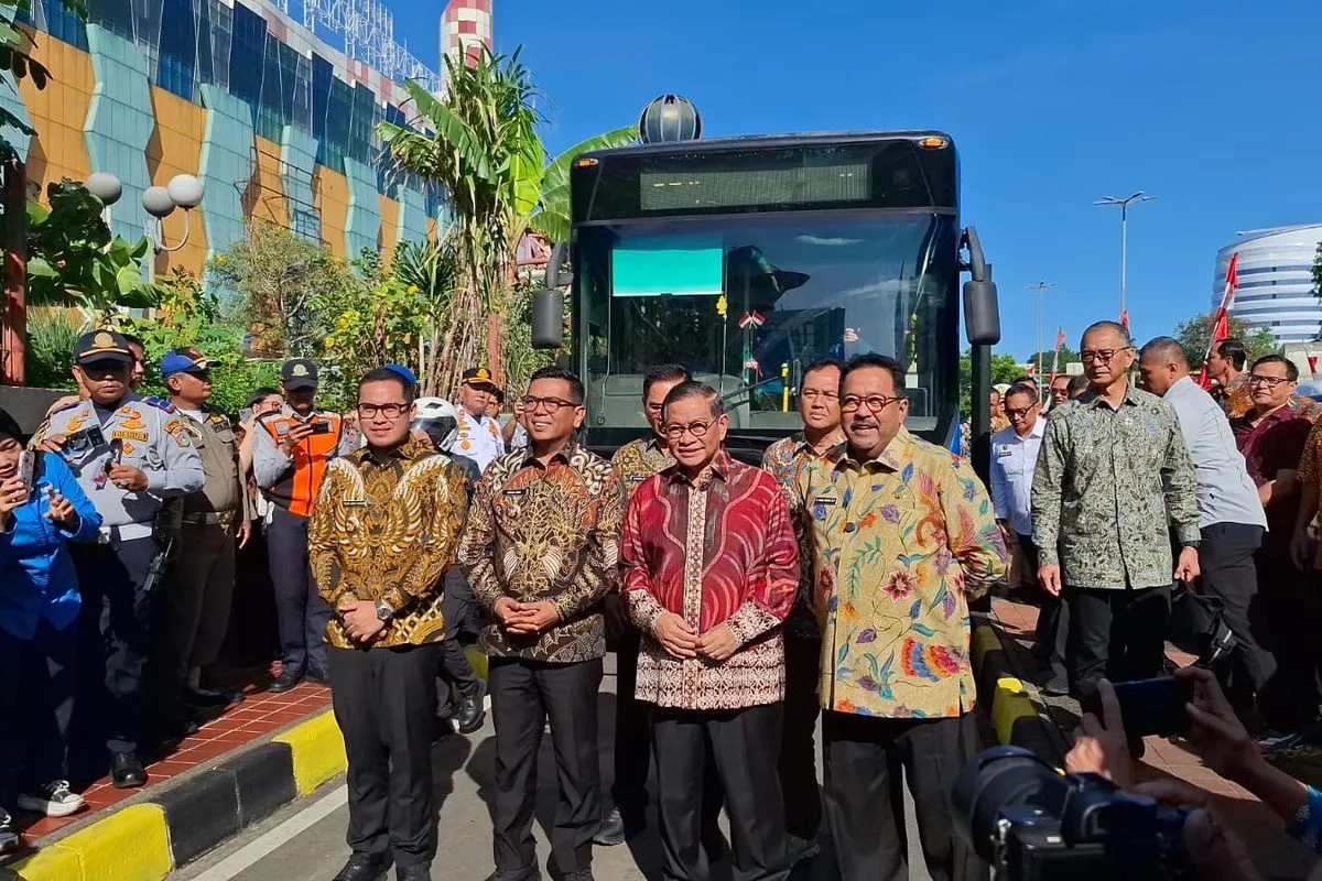 Pramono Anung Umumkan Penyesuaian Tarif pada Beberapa Rute Transjabodetabek