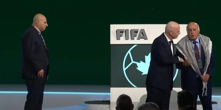 Presiden Asosiasi Sepak Bola Palestina Kecam AS Tunda Visa untuk Acara Piala Dunia