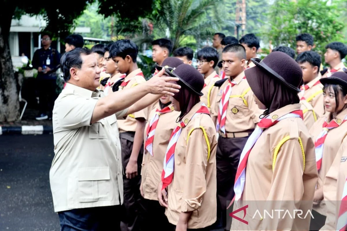 Presiden Prabowo Tekankan Siswa Sekolah Rakyat Belajar Keras dan Jaga Sopan Santun