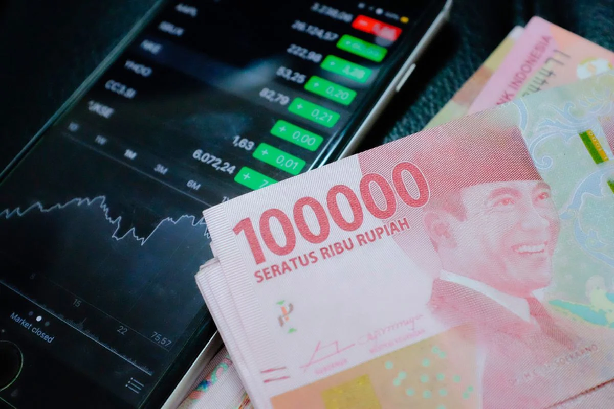 Rupiah Masih Terpuruk Hari Ini, Menguat di Level Rp 17.951 per 1 USD