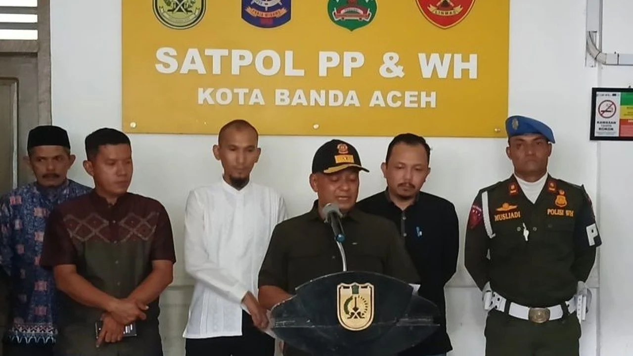 Satpol PP Banda Aceh Proses Hukum Sembilan Pasangan Pelanggar Syariat