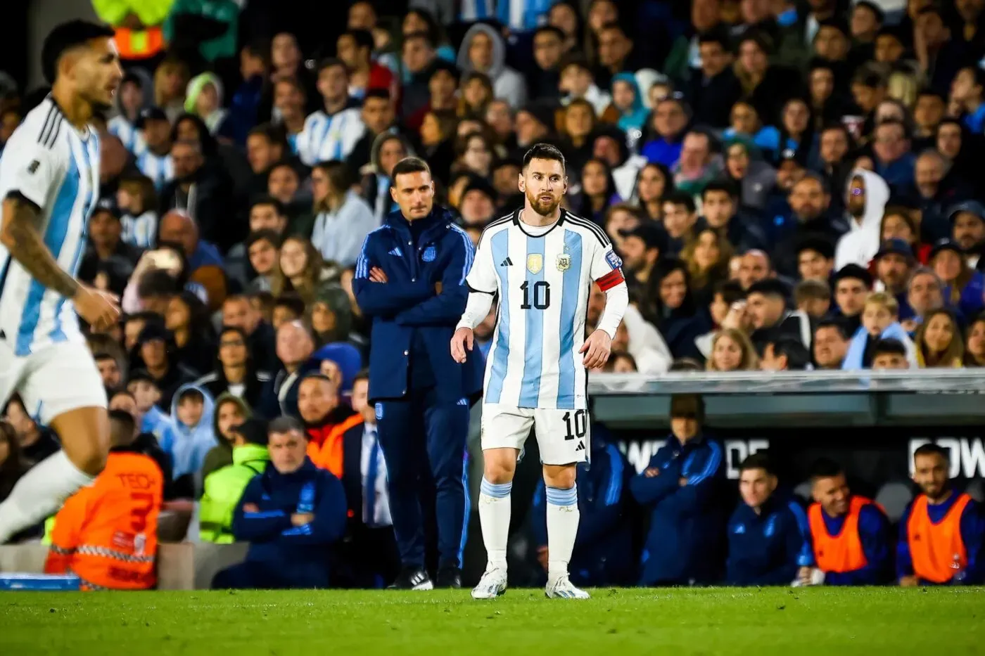 Scaloni Berani Cadangkan Messi, Ada Apa?