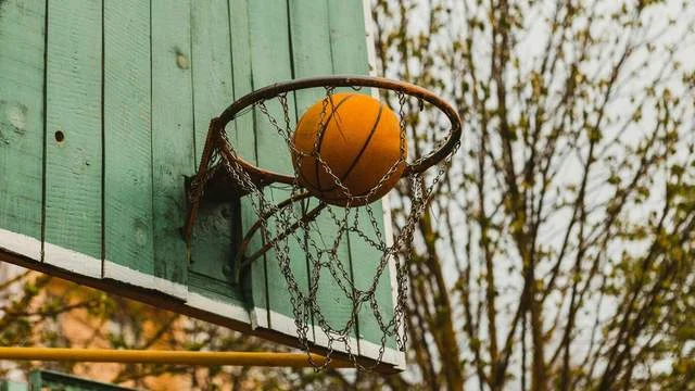 Sejarah Istilah “Mata Keranjang”: Dari Penonton Pria Hingga Noni Bercelana Pendek Main Basket