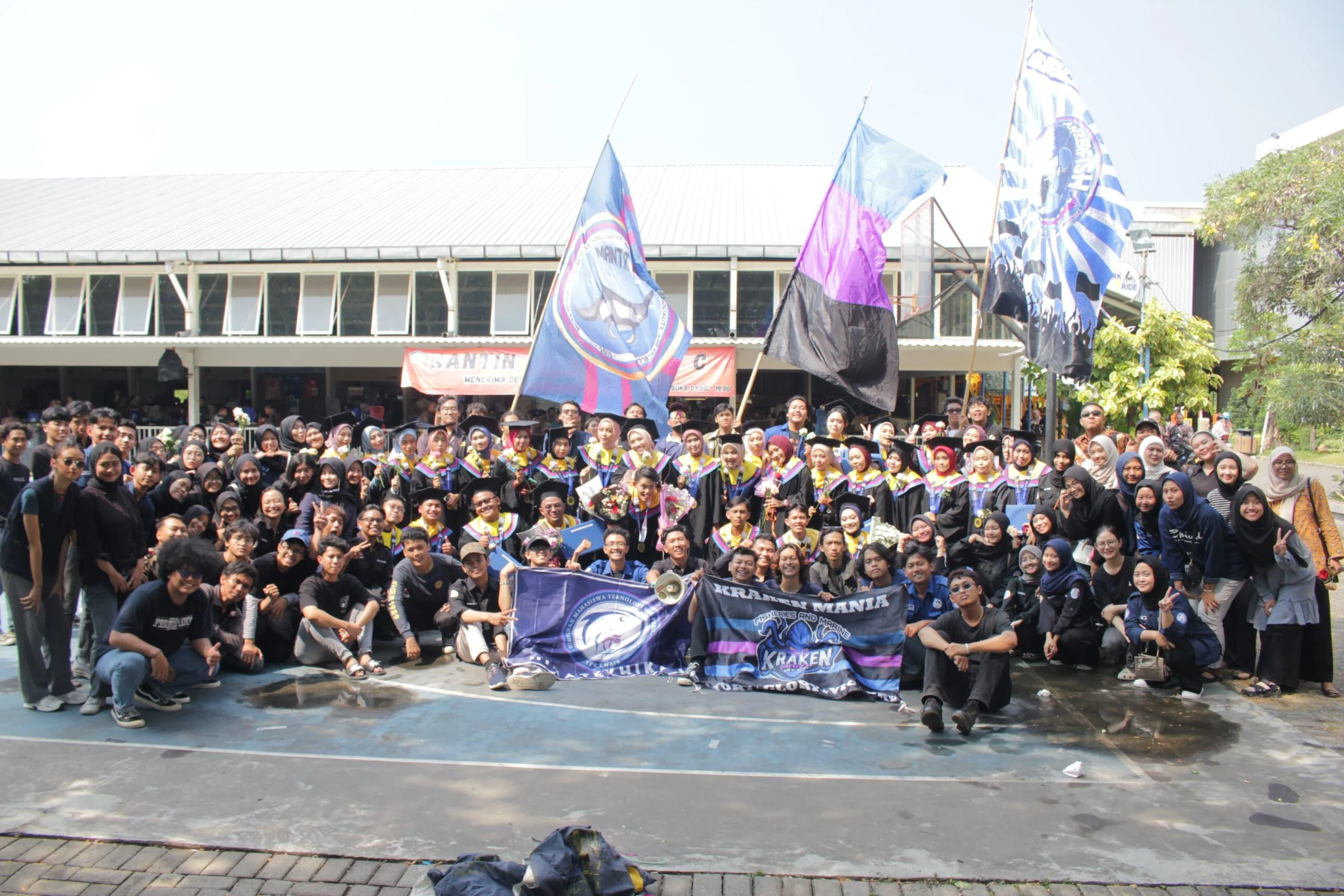 Sorotan Foto Pekan Kedua Juni 2026: Momen Menegangkan di Lapangan Hijau