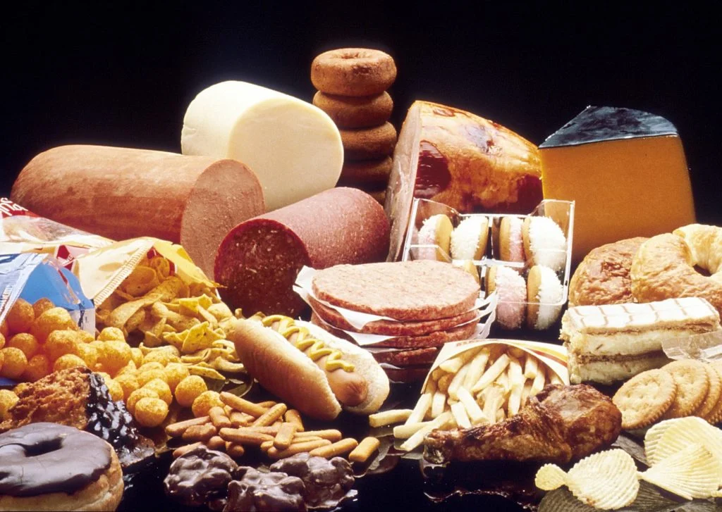 Studi Australia Temukan Hubungan Alkohol dengan Konsumsi Makanan Ultra-Processed Berlebih