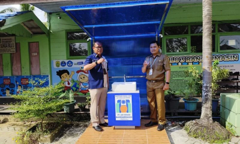 Tekan Sampah Plastik di Sekolah, Mesin Air Minum Siap Konsumsi Mulai Didorong Jadi Solusi