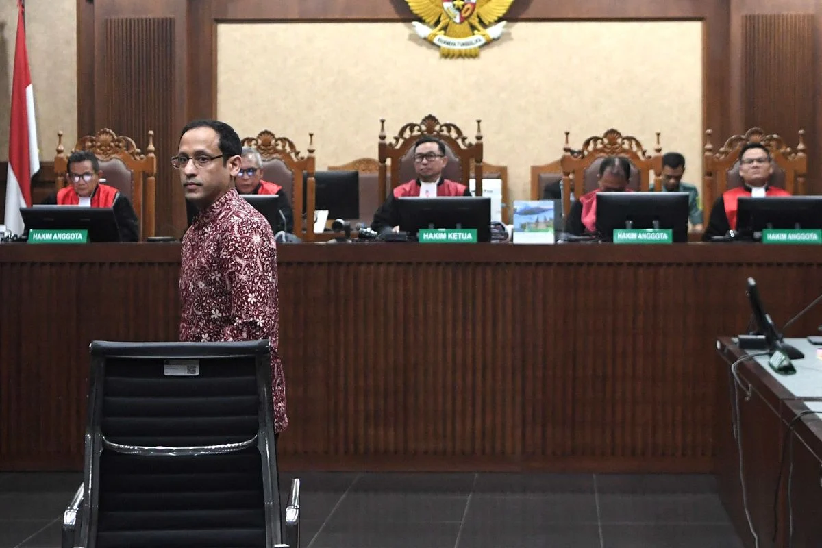 Tim Penasihat Hukum Nadiem Makarim Siapkan Pleidoi Setebal 1.400 Halaman