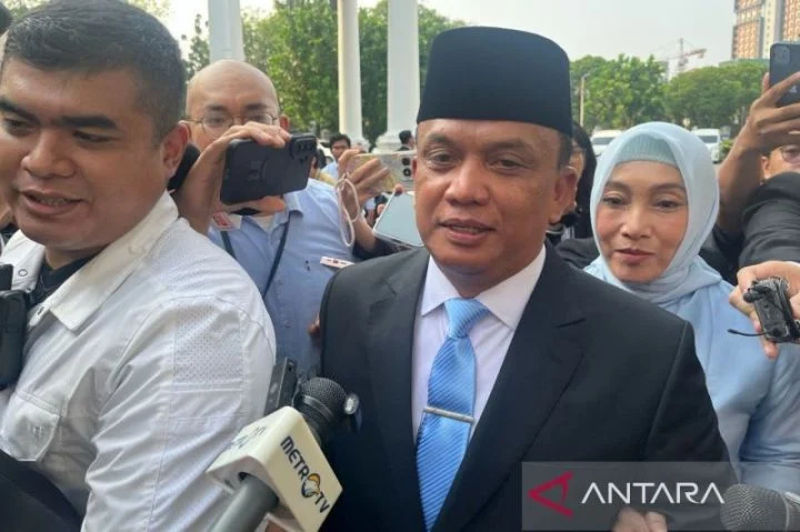 Trenggono Resmi Mundur Dini dari TNI dan Dilantik sebagai Wakil Kepala BGN