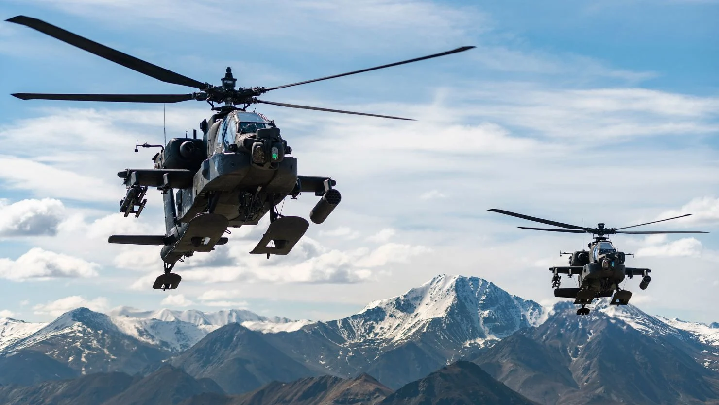 Trump: Iran Tembak Helikopter Apache AS yang Sangat Canggih di Selat Hormuz