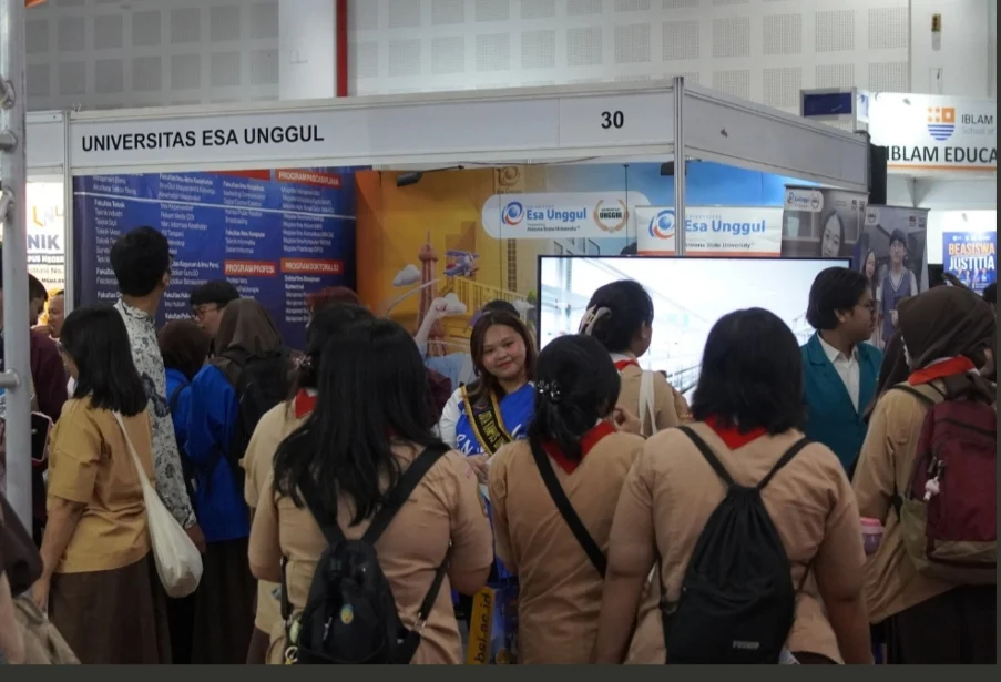 Universitas Esa Unggul Gandeng Arizona State University Luncurkan International College di Jakarta