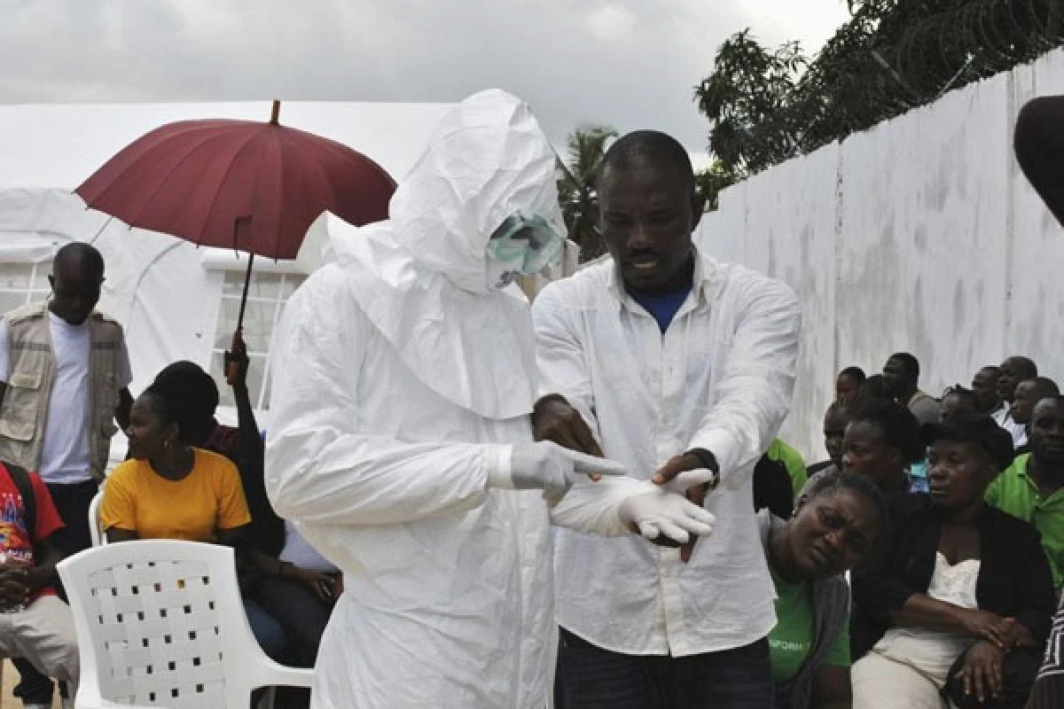 WHO Minta Negara Cabut Pembatasan Perjalanan Akibat Ebola