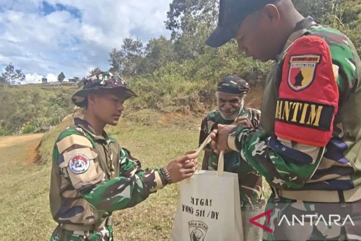 Yonif 511 Pererat Komunikasi dengan Tokoh Adat Popome Jaga Keamanan