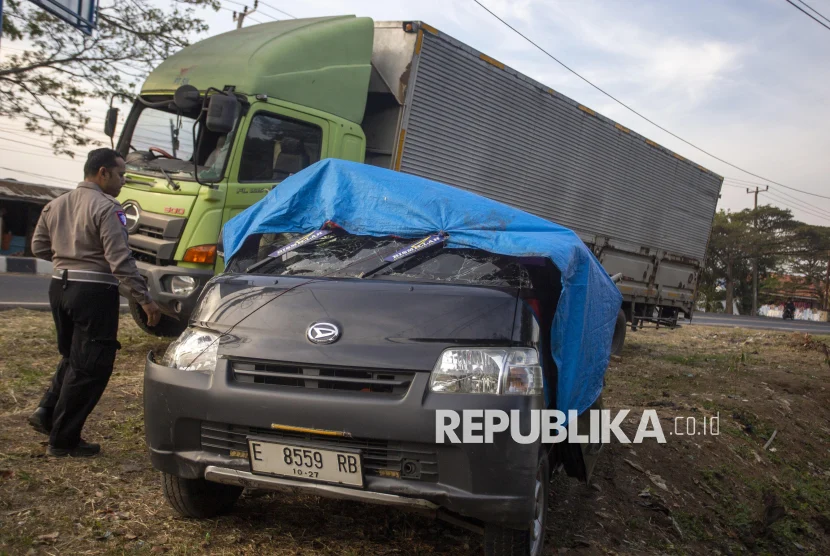 10 Orang Meninggal Ditabrak di Pantura Indramayu, Ini Daftar Namanya