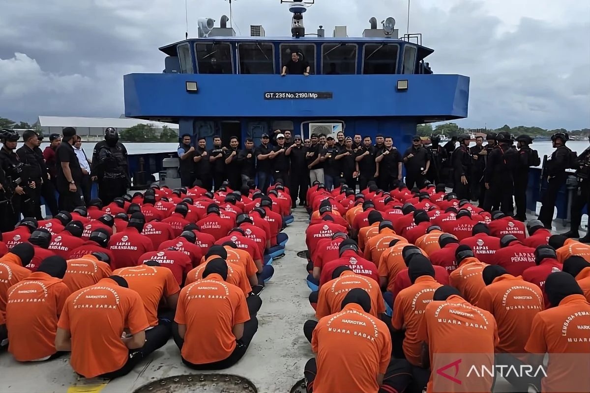 115 Warga Binaan Risiko Tinggi Dipindahkan ke Lapas Nusakambangan