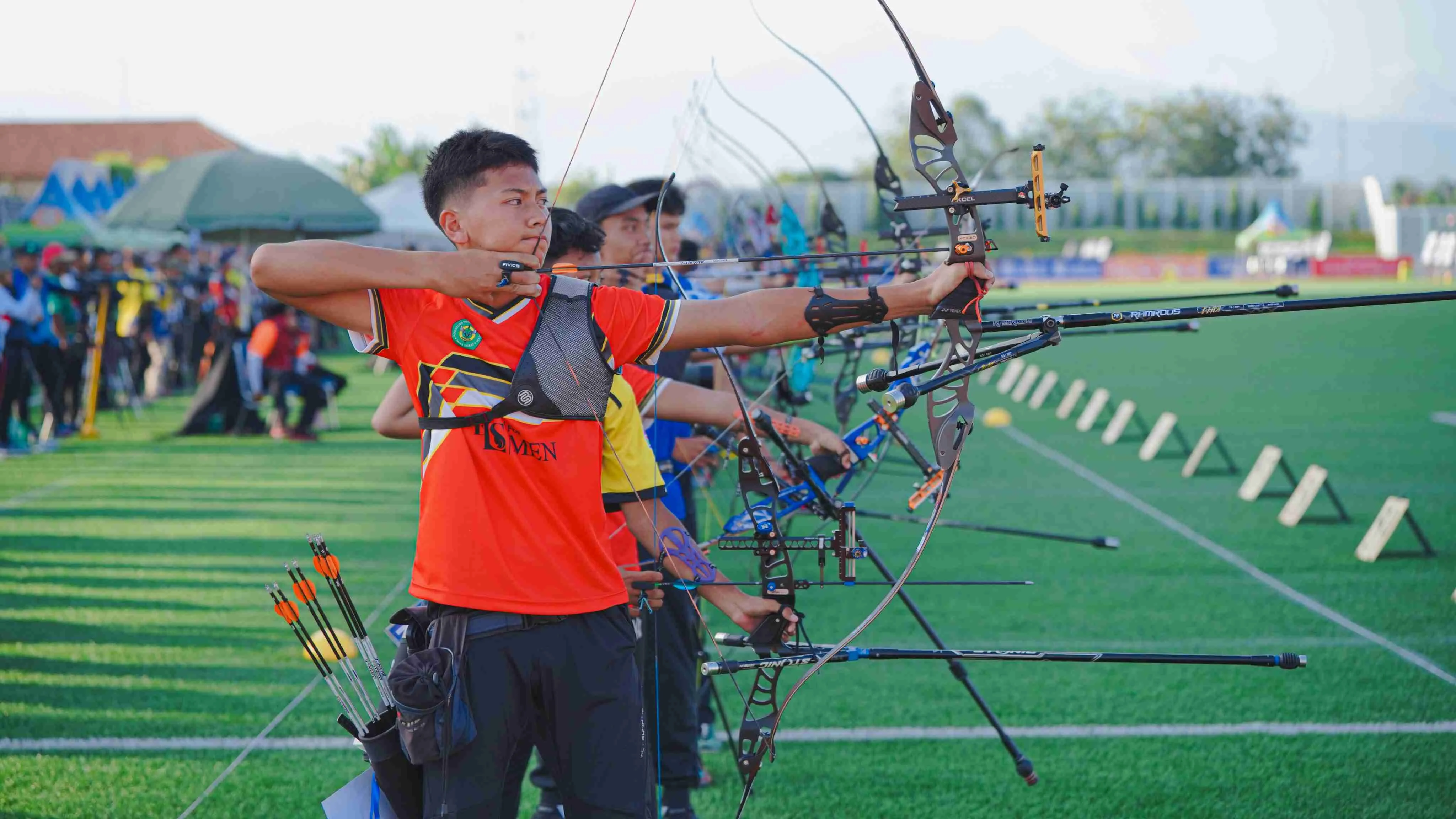 906 Atlet dari 29 Provinsi Bertanding Akurasi di MilkLife Archery Challenge Kejurnas Junior 2026