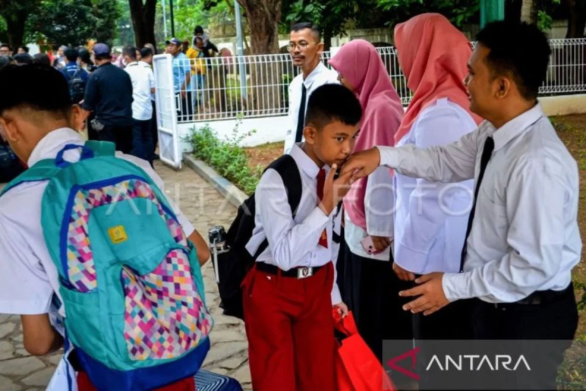 Ancaman Bom di SDN Srengseng Sawah Hancurkan Makna Gerakan Ayah Antar Anak Sekolah