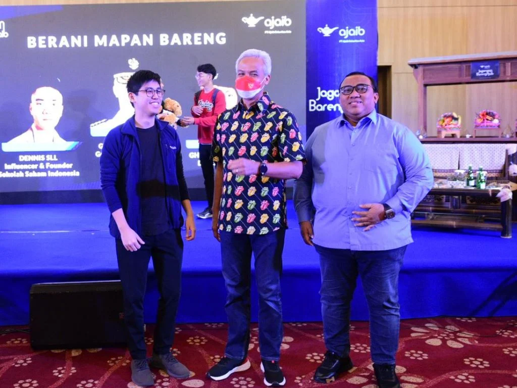 Andi Gani Serahkan Ambulans dan Beasiswa, Perkuat Kolaborasi Ajaib Group dengan Universitas Kuningan