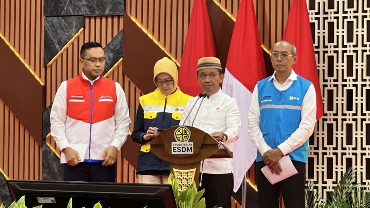 Bahlil Pastikan 1.400 Lokasi Listrik Desa Siap Diresmikan, Anggaran 2026-2027 Aman