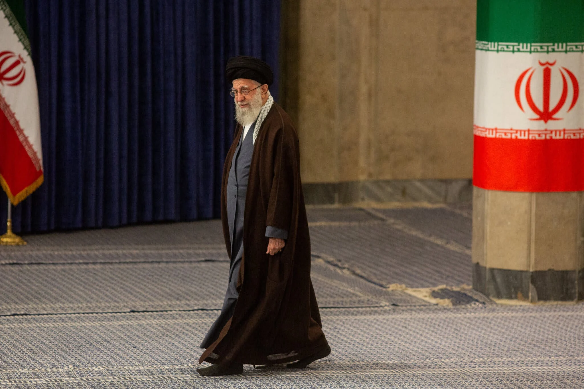 Dino Patti Djalal Kritik Pemerintah Tak Kirim Delegasi ke Pemakaman Ayatollah Khamenei: Apakah Indonesia Takut kepada Amerika?
