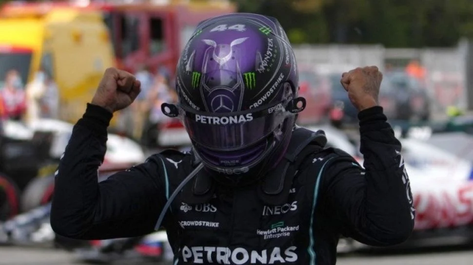 Hamilton Cetak Rekor Tercepat di Sesi Latihan Bebas GP Inggris 2026