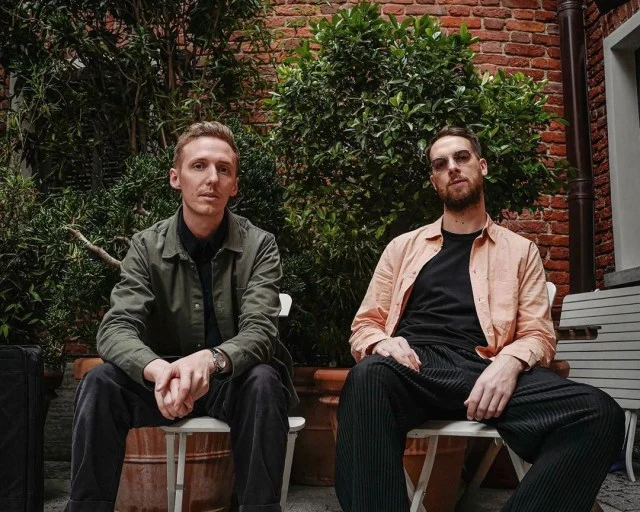 HONNE Rayakan 10 Tahun Berkarya Lewat Hangout Eksklusif Bersama Penggemar di Jakarta