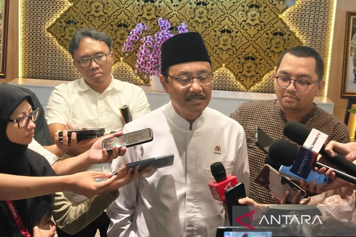 Humaniora Kemarin: Serba‑Serbi MPLS di Indonesia Hingga Bansos Cair
