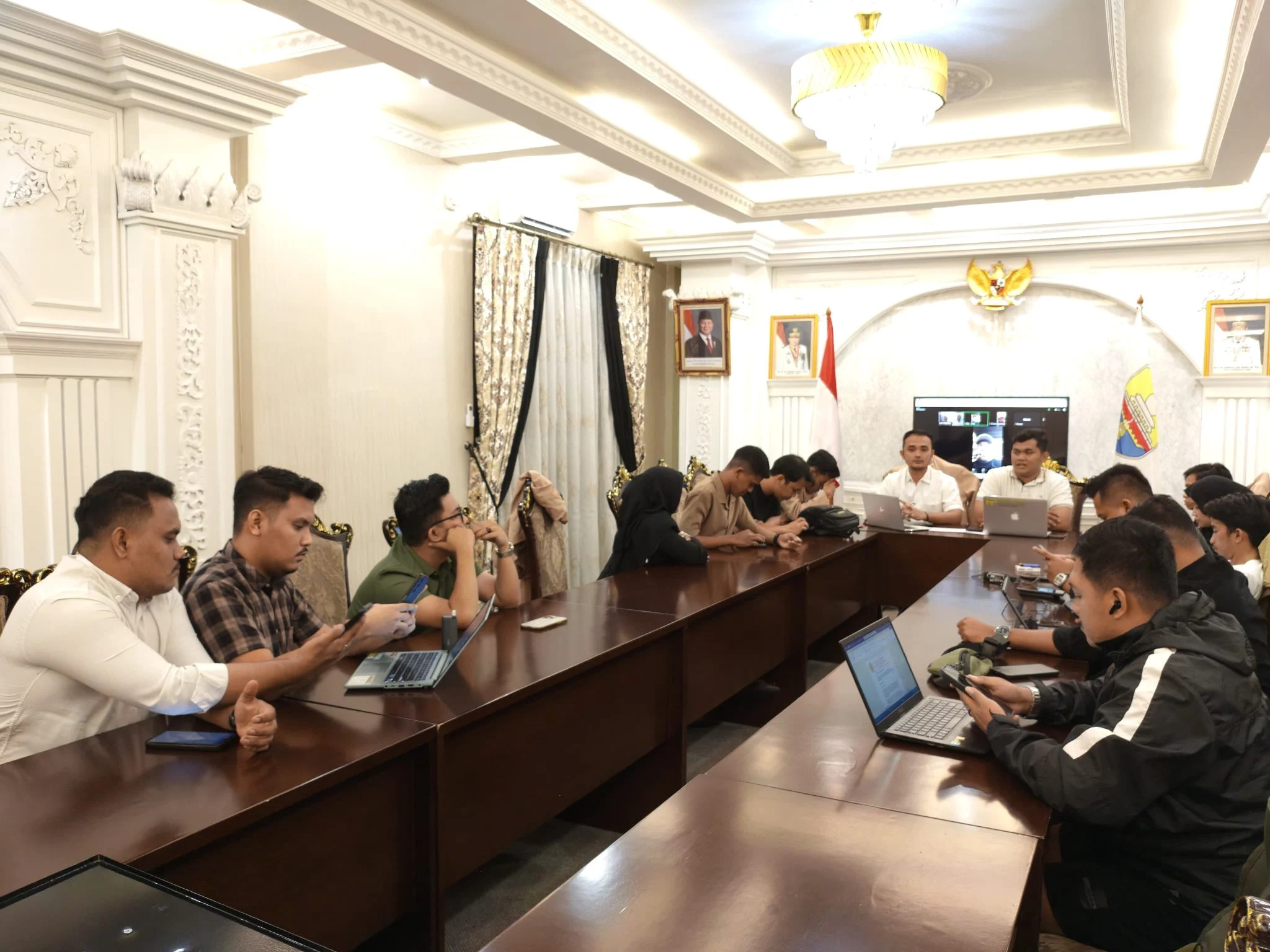 ICW Laporkan Dugaan Rangkap Jabatan Pimpinan BGN ke Ombudsman, Potensi Konflik Kepentingan