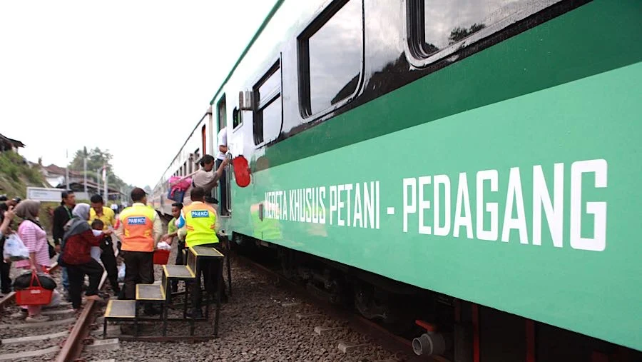 Kereta Petani Pedagang Lintas Rangkasbitung–Merak Layani 26.074 Penumpang pada Semester I 2026