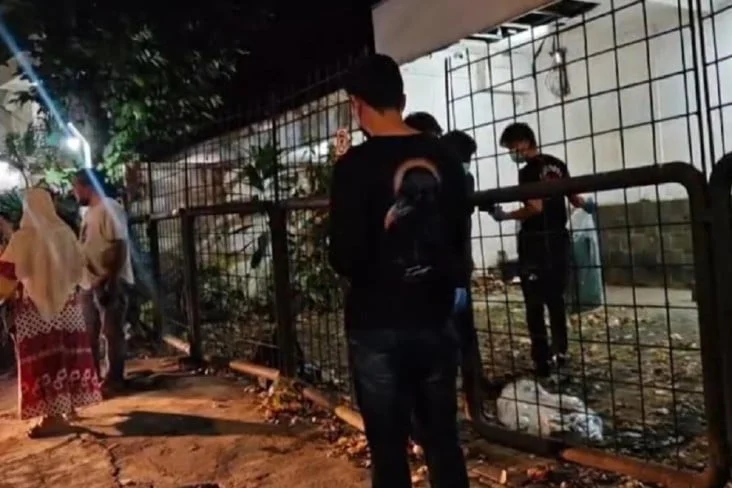 Ketua RT 11 Kebayoran Baru Terima Laporan Orang Pingsan di Tempat Sutrimo