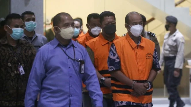 KPK Segel Beberapa Lokasi Usai OTT Bupati Pemalang Anom Widiyantoro