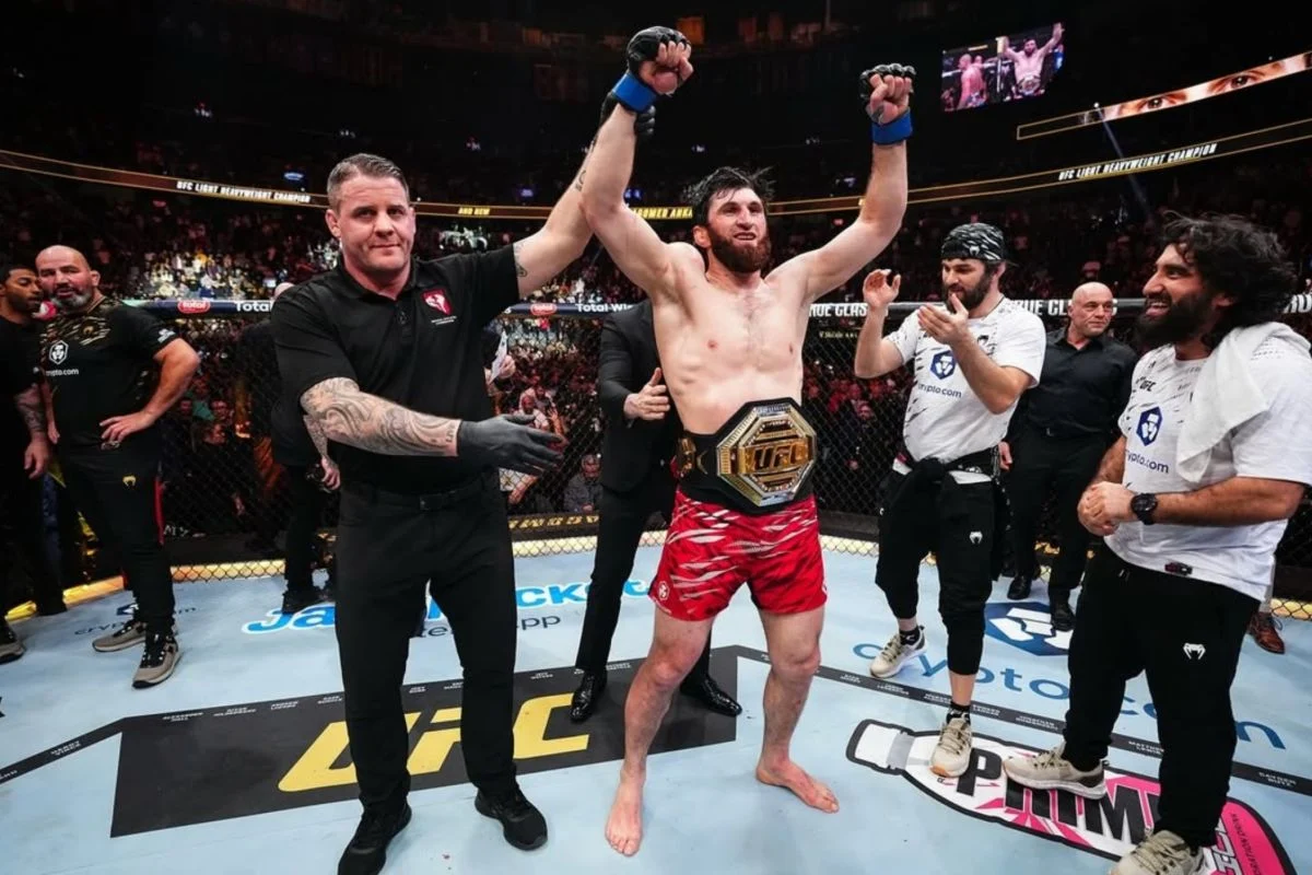 Mantan juara UFC Ankalaev incar kembali juara tapi terbuka lawan Costa
