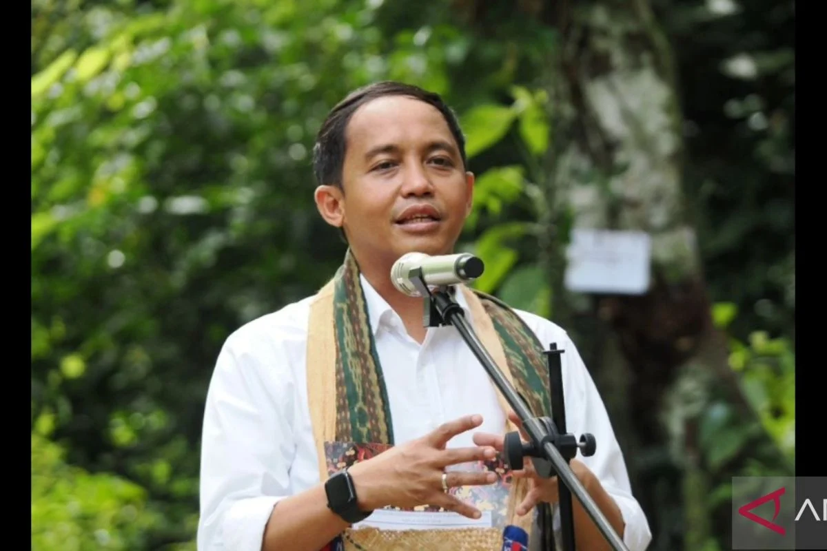 Menhut Raja Juli Klarifikasi Amplop Bupati Kuansing, Tekankan Dukungan pada KPK
