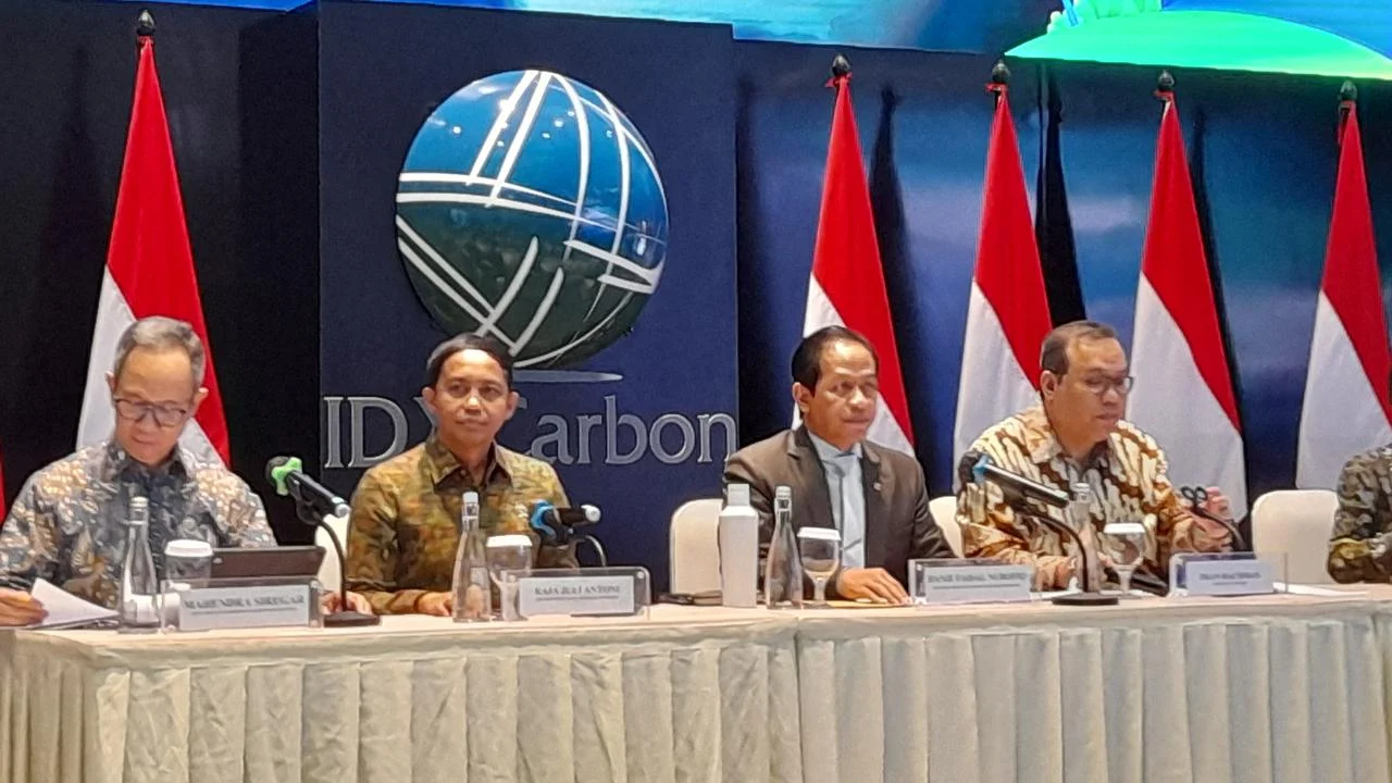 Menhut Raja Juli Luncurkan Empat Proyek, Perdagangan Karbon Tak Lagi Omon‑omon