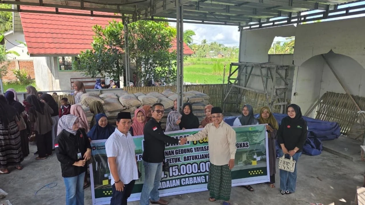 Peduli Pendidikan, Pegadaian Praya Dukung Pembangunan Infrastruktur Sekolah dan Kenalkan Investasi Emas Sejak Dini